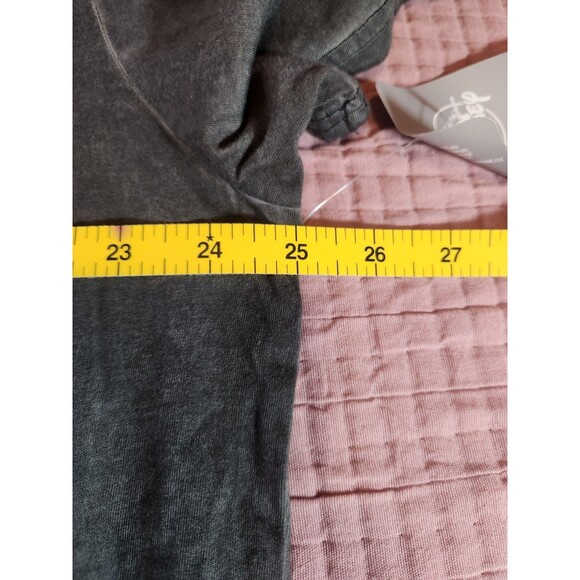 Walt Disney World Mineral Wash Retro Logo Gray T-Shirt Adult‎ XXL - Picture 6 of 7